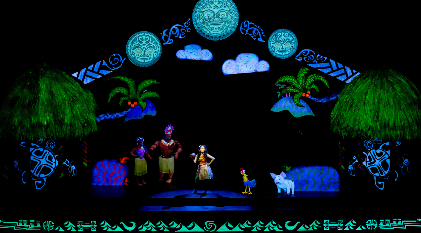 blacklight puppets for Moana jr.